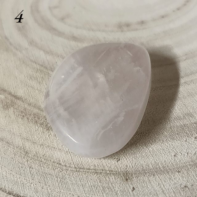 Quartz Rose / Pierre Plate Polie / Qualité AA / Forme N° 4