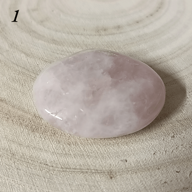 Quartz Rose / Pierre Plate Polie / Qualité AA / Forme N° 1