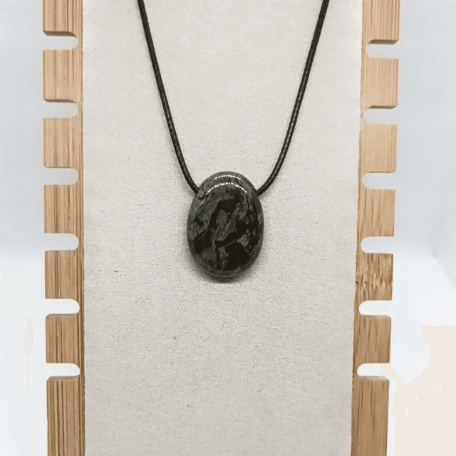 Pendentif Jaspe Sang de Dragon  - Pierre Percée