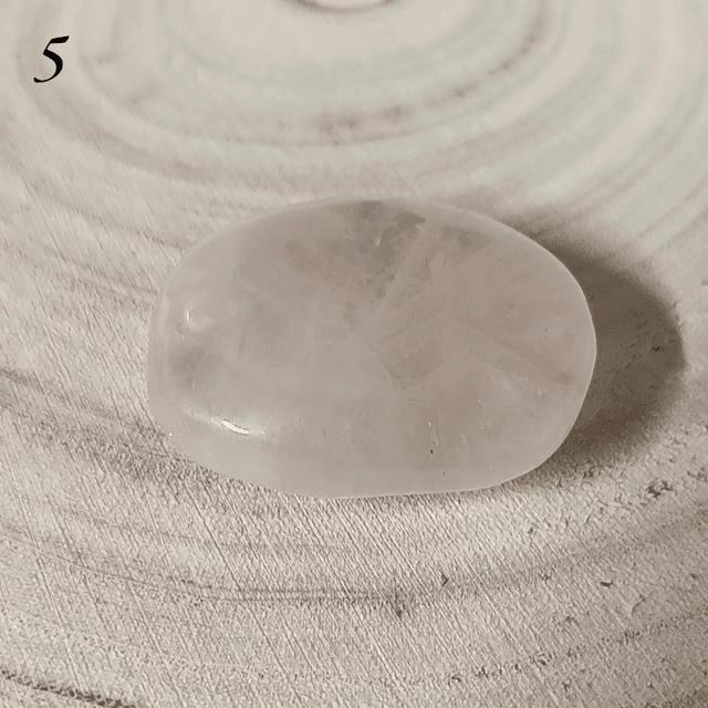 Quartz Rose / Pierre Plate Polie / Qualité AA / Forme N° 5