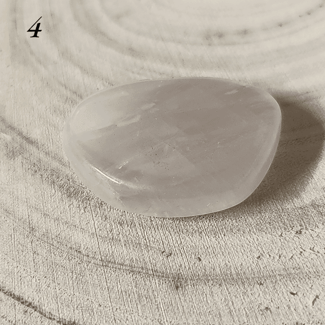 Quartz Rose / Pierre Plate Polie / Qualité AA / Forme N° 4