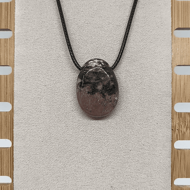 Rhodonite Marbrée / Pendentif Ovale / Pierre Percée