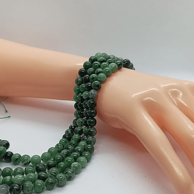 Rubis sur Zoïsite Perles Rondes polies - Fil Complet