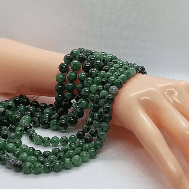 Rubis sur Zoïsite Perles Rondes polies - Fil Complet